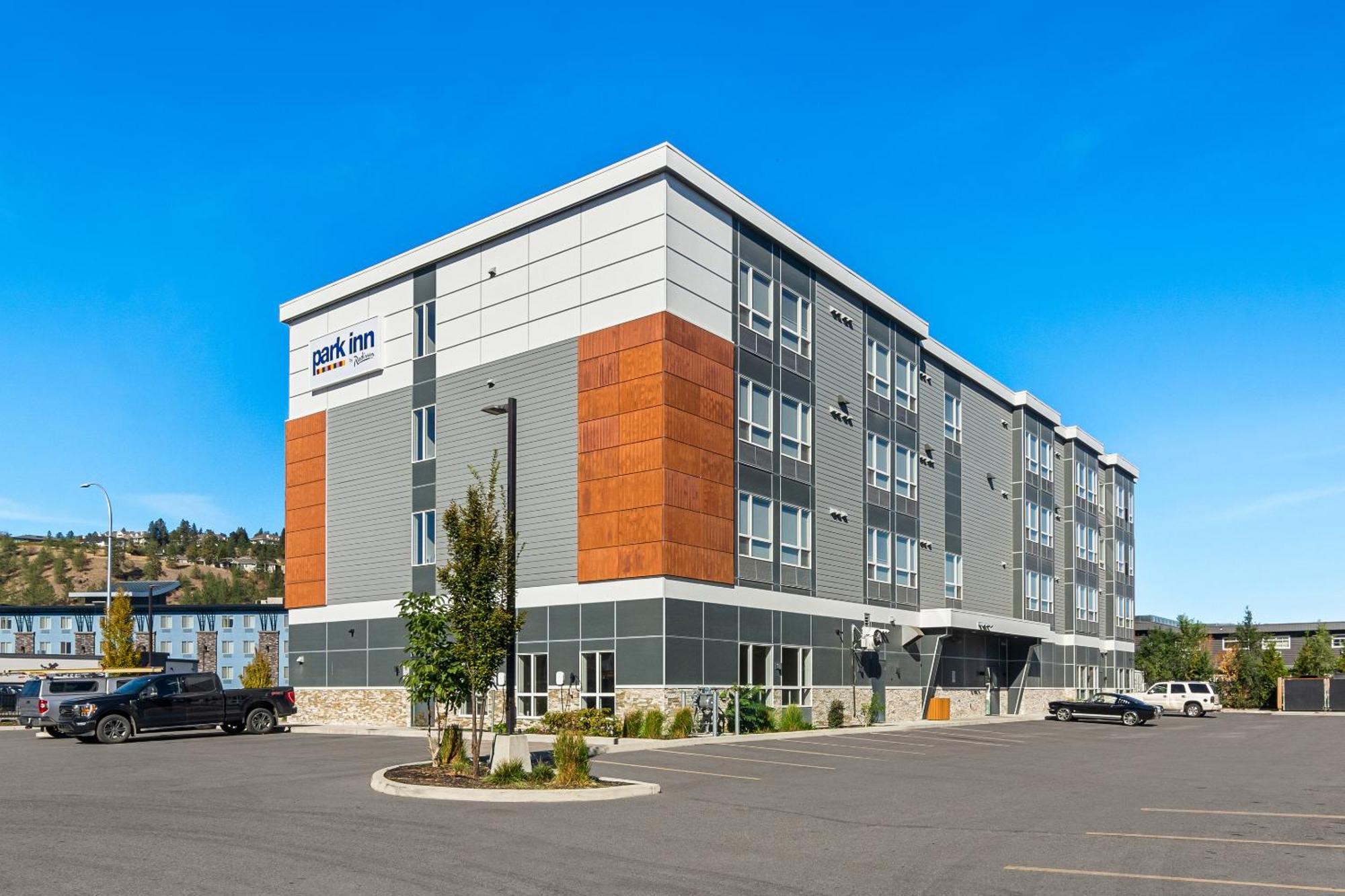 Park Inn By Radisson, Kelowna Exteriér fotografie